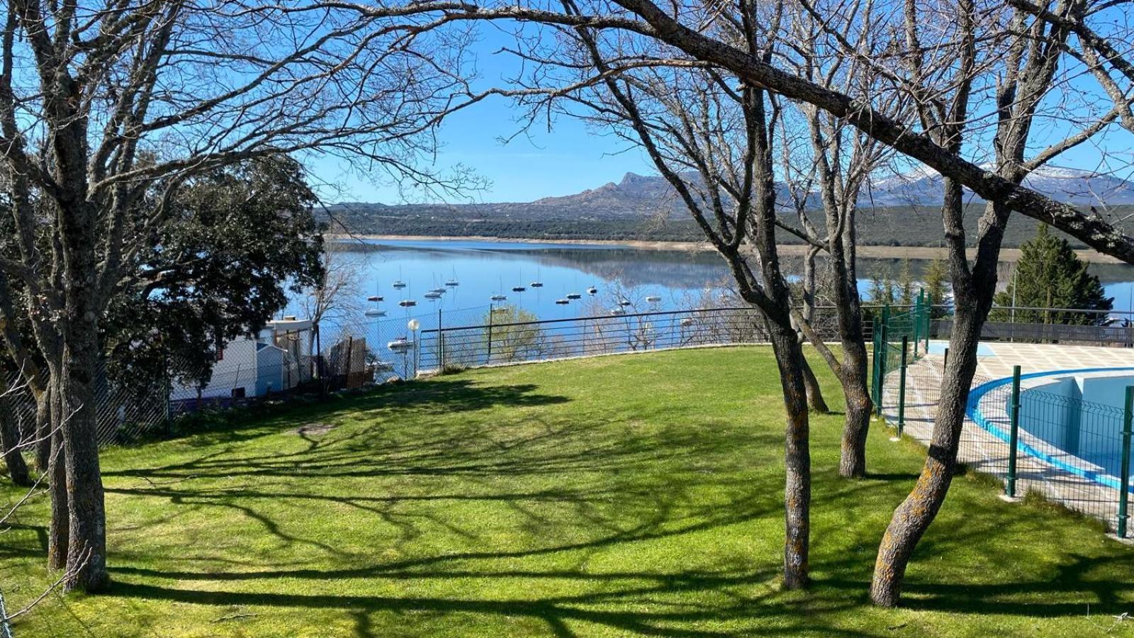 Camping De Cervera De Buitrago Eksteriør bilde