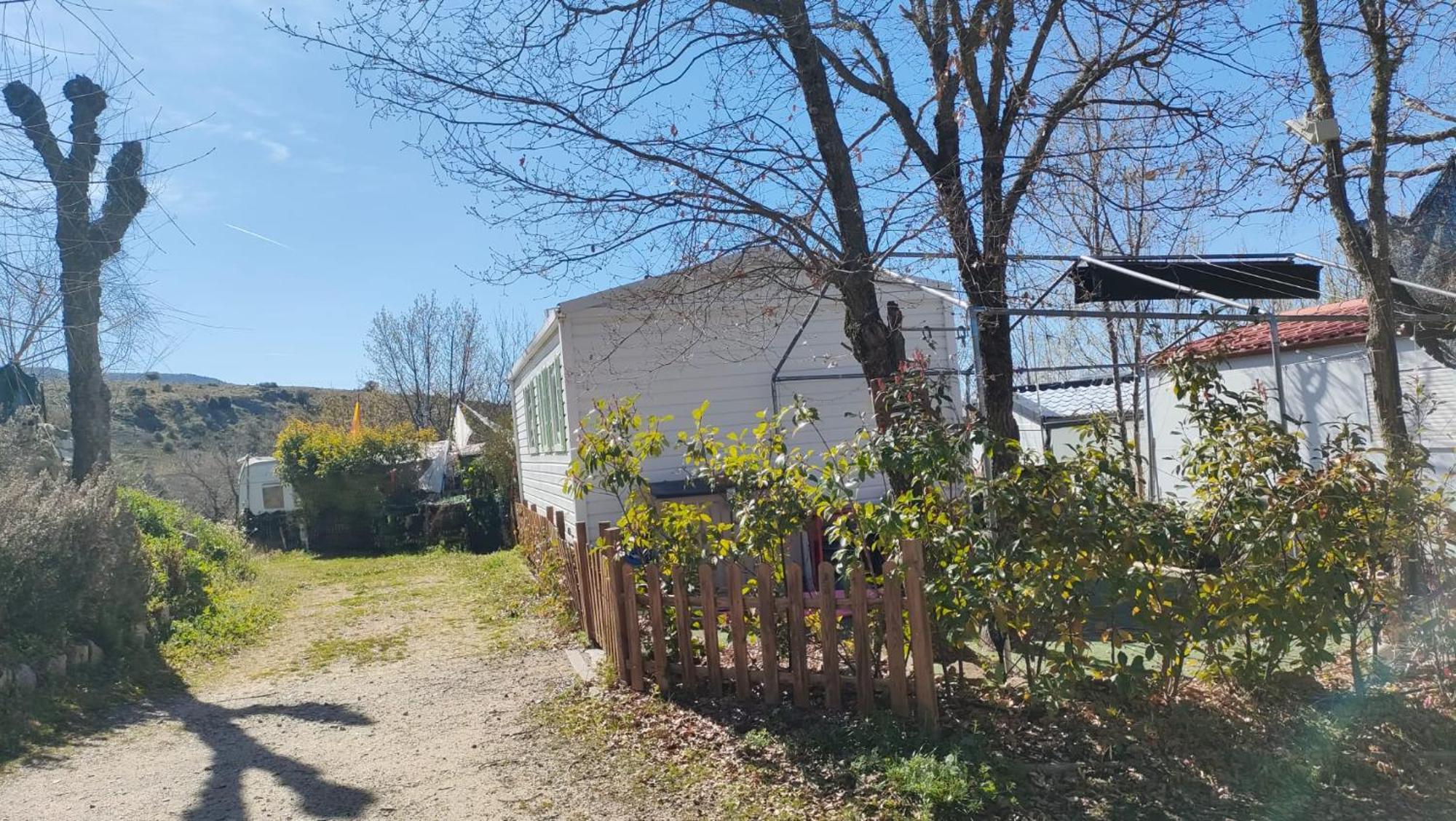 Camping De Cervera De Buitrago Eksteriør bilde