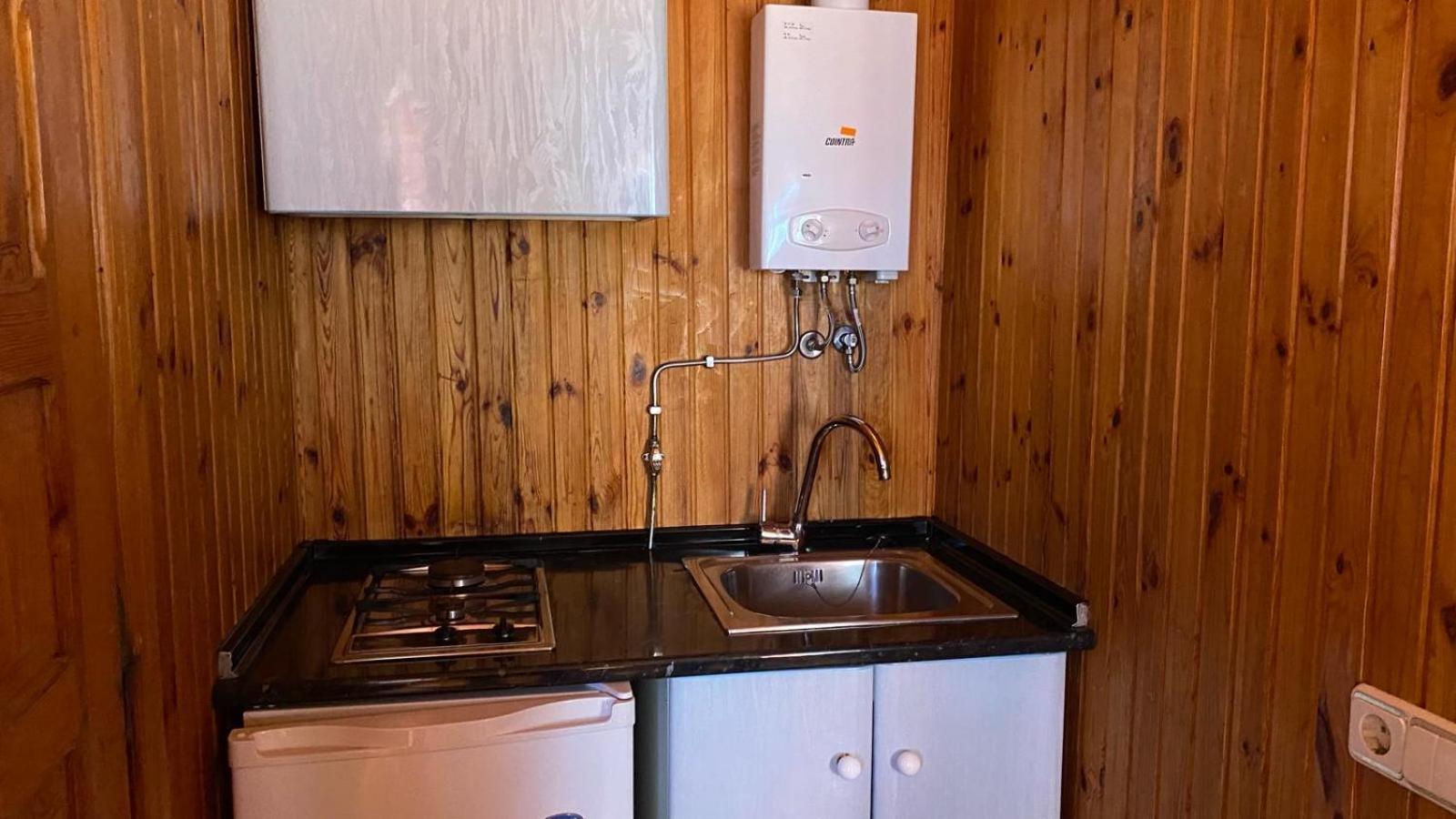 Camping De Cervera De Buitrago Eksteriør bilde