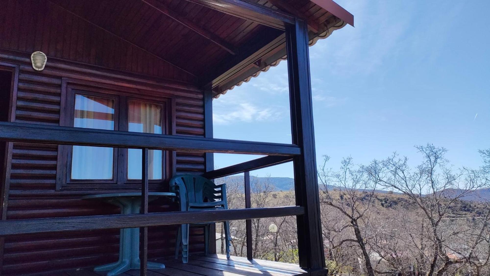 Camping De Cervera De Buitrago Eksteriør bilde