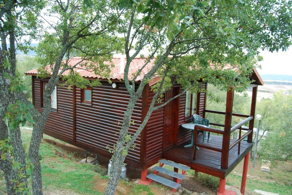 Camping De Cervera De Buitrago Eksteriør bilde